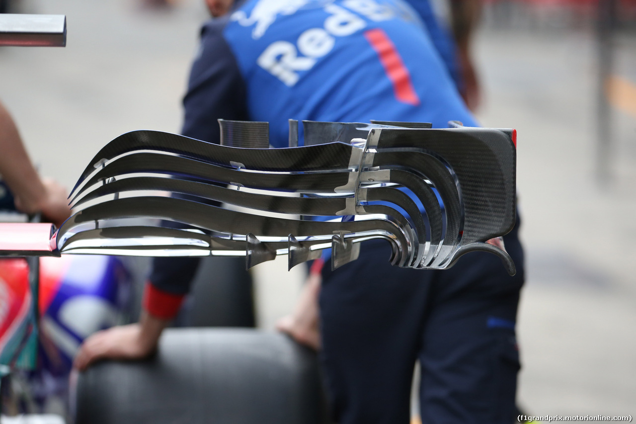 GP AUSTRIA, 28.06.2018- Scuderia Toro Rosso STR13 Frontal Wing