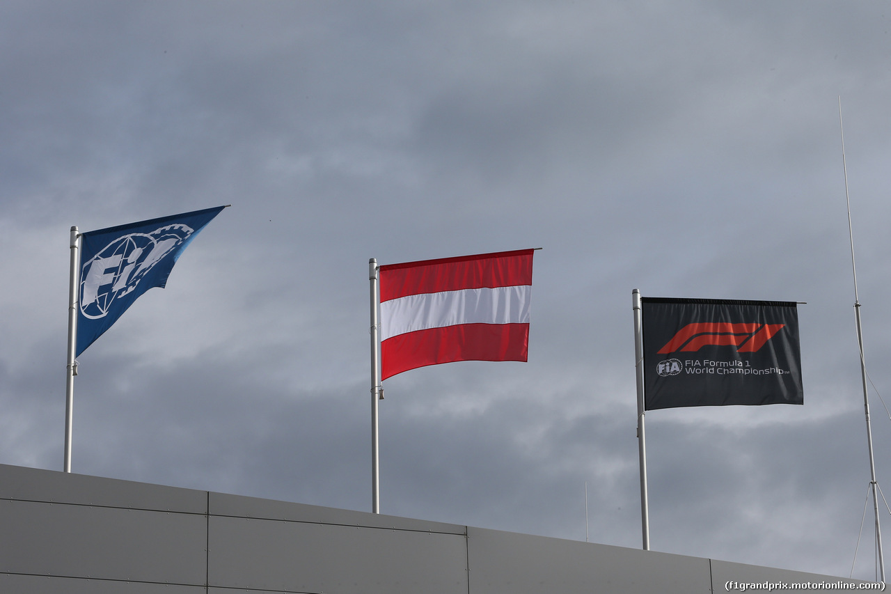 GP AUSTRIA, 28.06.2018- flags