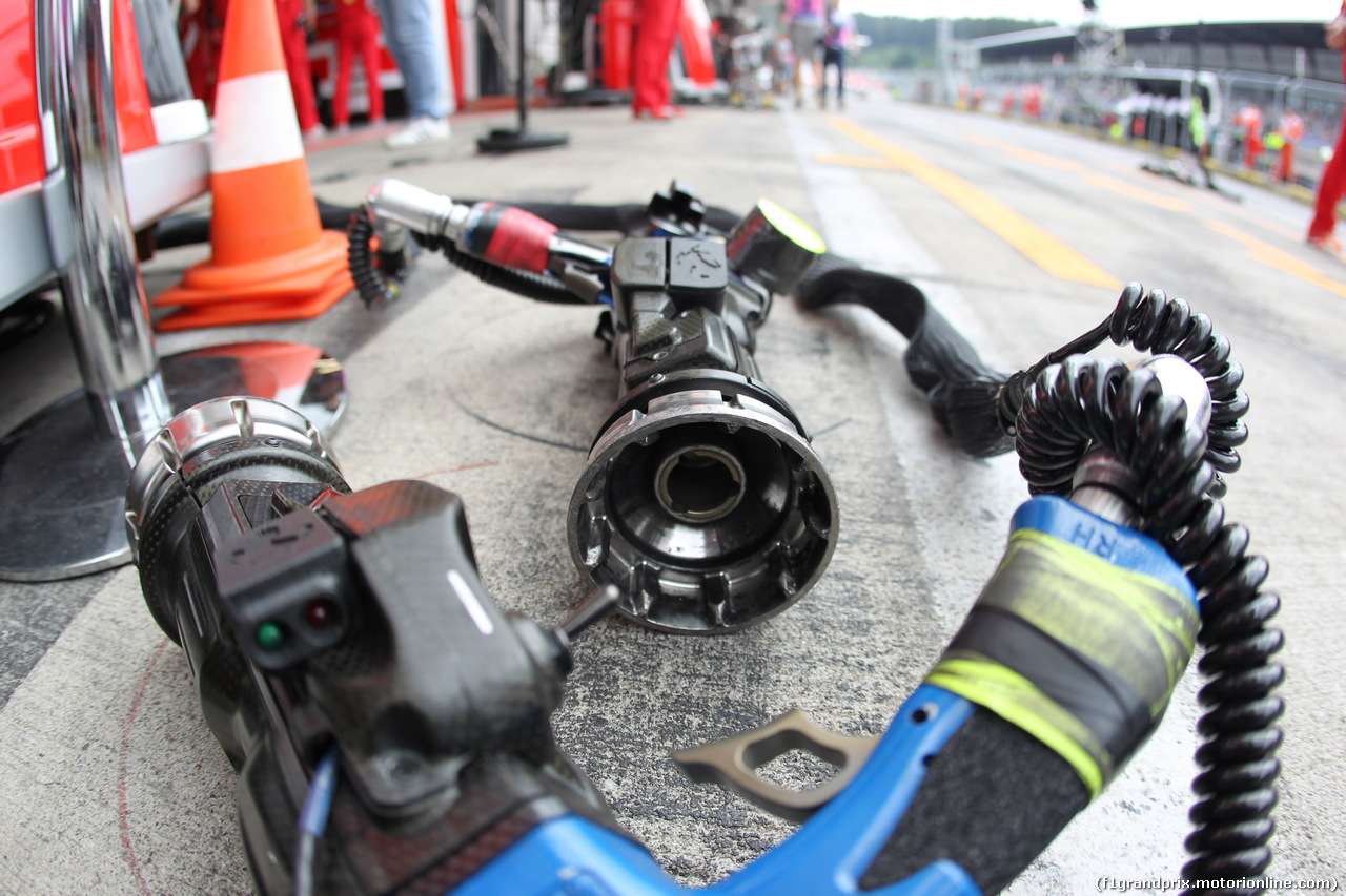 GP AUSTRIA, 30.06.2018- Ferrari Pit stop pneumatic gun