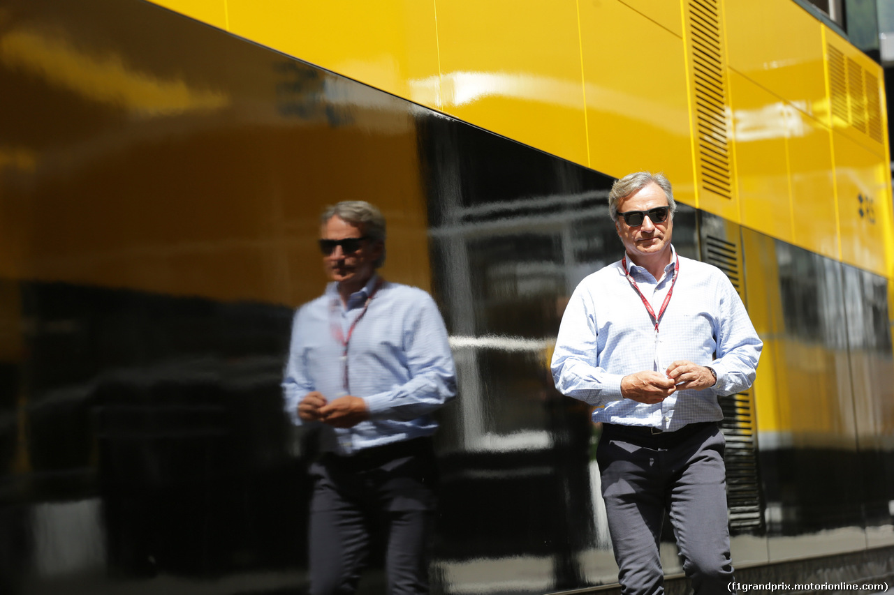 GP AUSTRIA, 30.06.2018- Carlos Sainz Sr (ESP) former wrc driver e father of Carlos Sainz Jr (ESP) Renault Sport F1 Team RS18