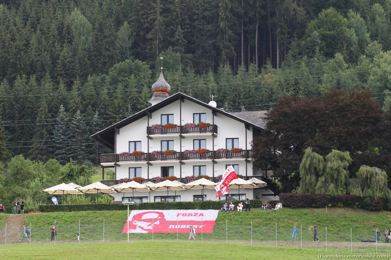 GP AUSTRIA, 29.06.2018- Prove Libere 1, Banner for Robert Kubica (POL) Williams Reserve e Development Driver