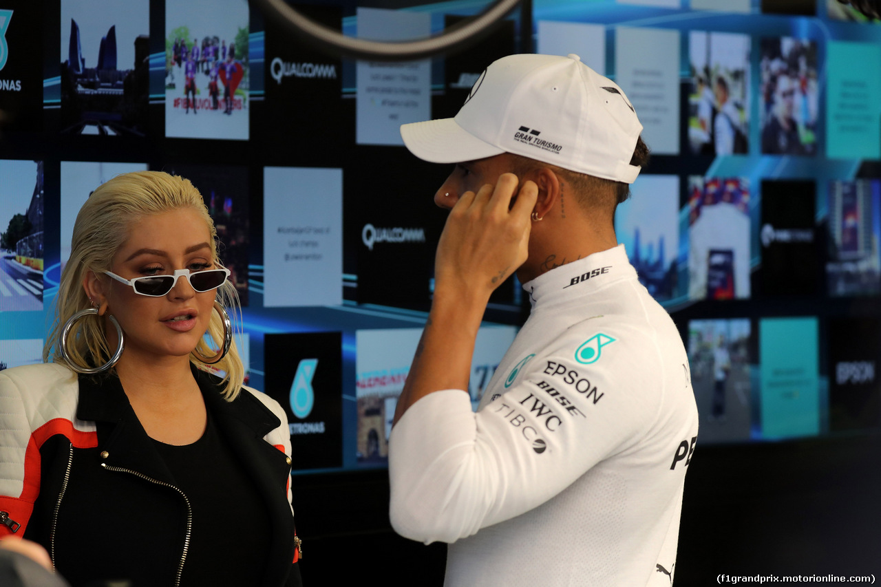 GP AZERBAIJAN, 29.04.2018 - Gara, Christina Aguilera (USA), singer e Lewis Hamilton (GBR) Mercedes AMG F1 W09