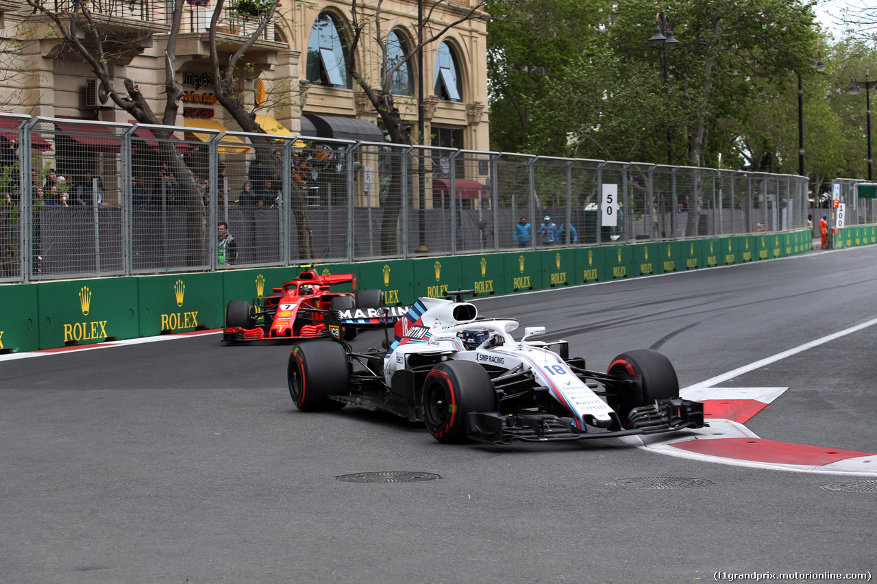 GP AZERBAIJAN, 29.04.2018 - Gara, Lance Stroll (CDN) Williams FW41 davanti a Kimi Raikkonen (FIN) Ferrari SF71H