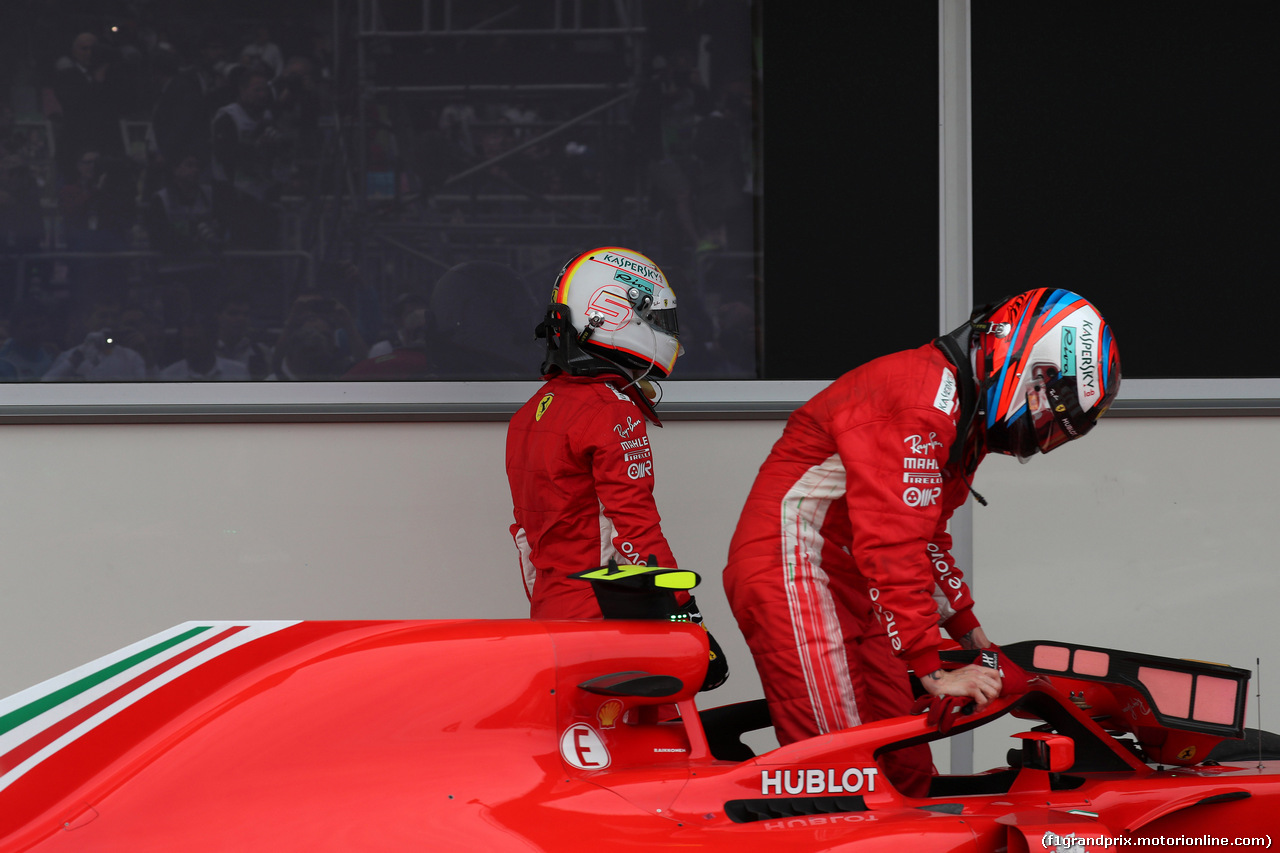 GP AZERBAIJAN, 29.04.2018 - Gara, Sebastian Vettel (GER) Ferrari SF71H e 2nd place Kimi Raikkonen (FIN) Ferrari SF71H