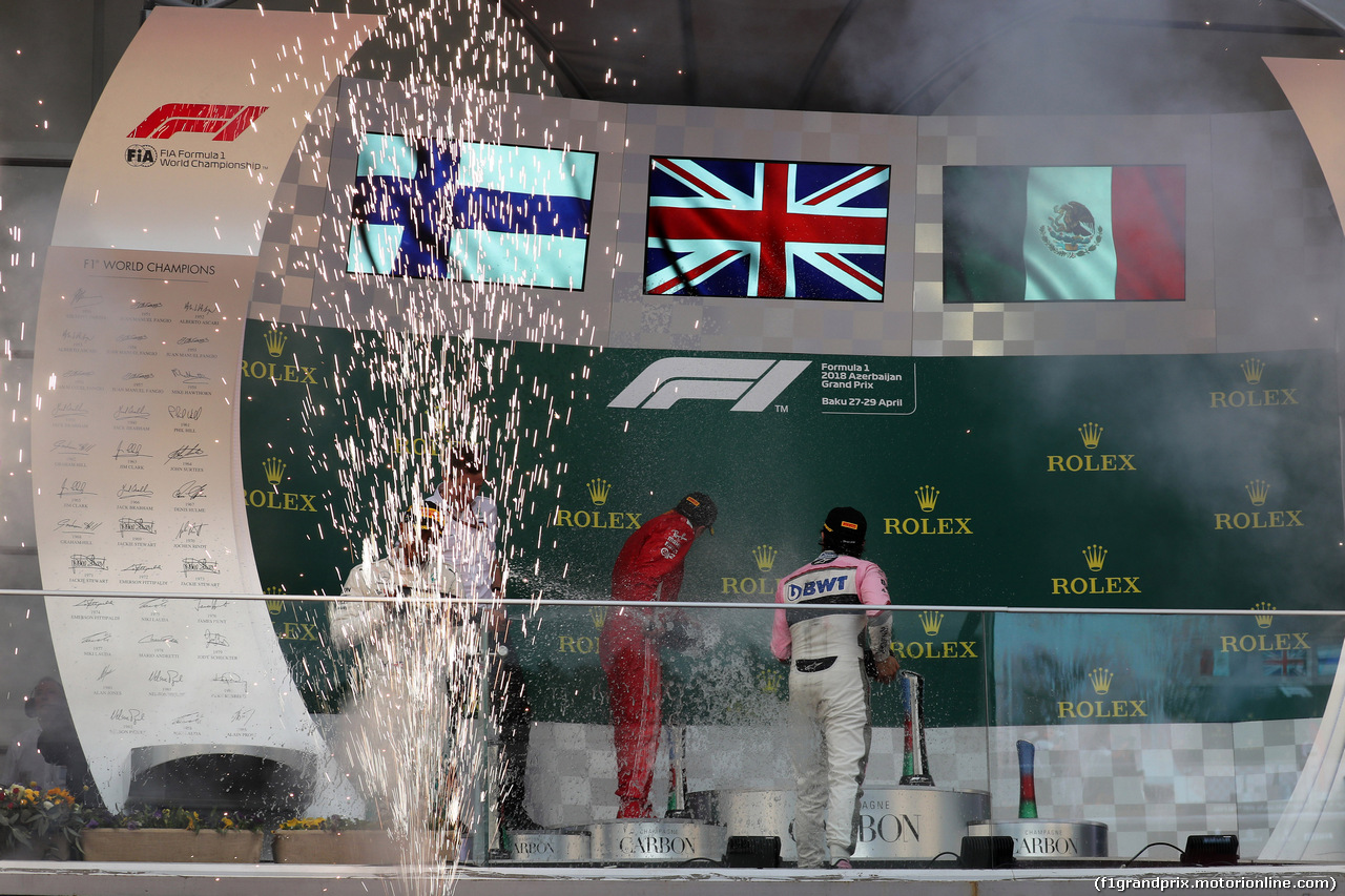 GP AZERBAIJAN, 29.04.2018 - Gara, 1st place Lewis Hamilton (GBR) Mercedes AMG F1 W09, 2nd place Kimi Raikkonen (FIN) Ferrari SF71H e 3rd place Sergio Perez (MEX) Sahara Force India F1 VJM011
