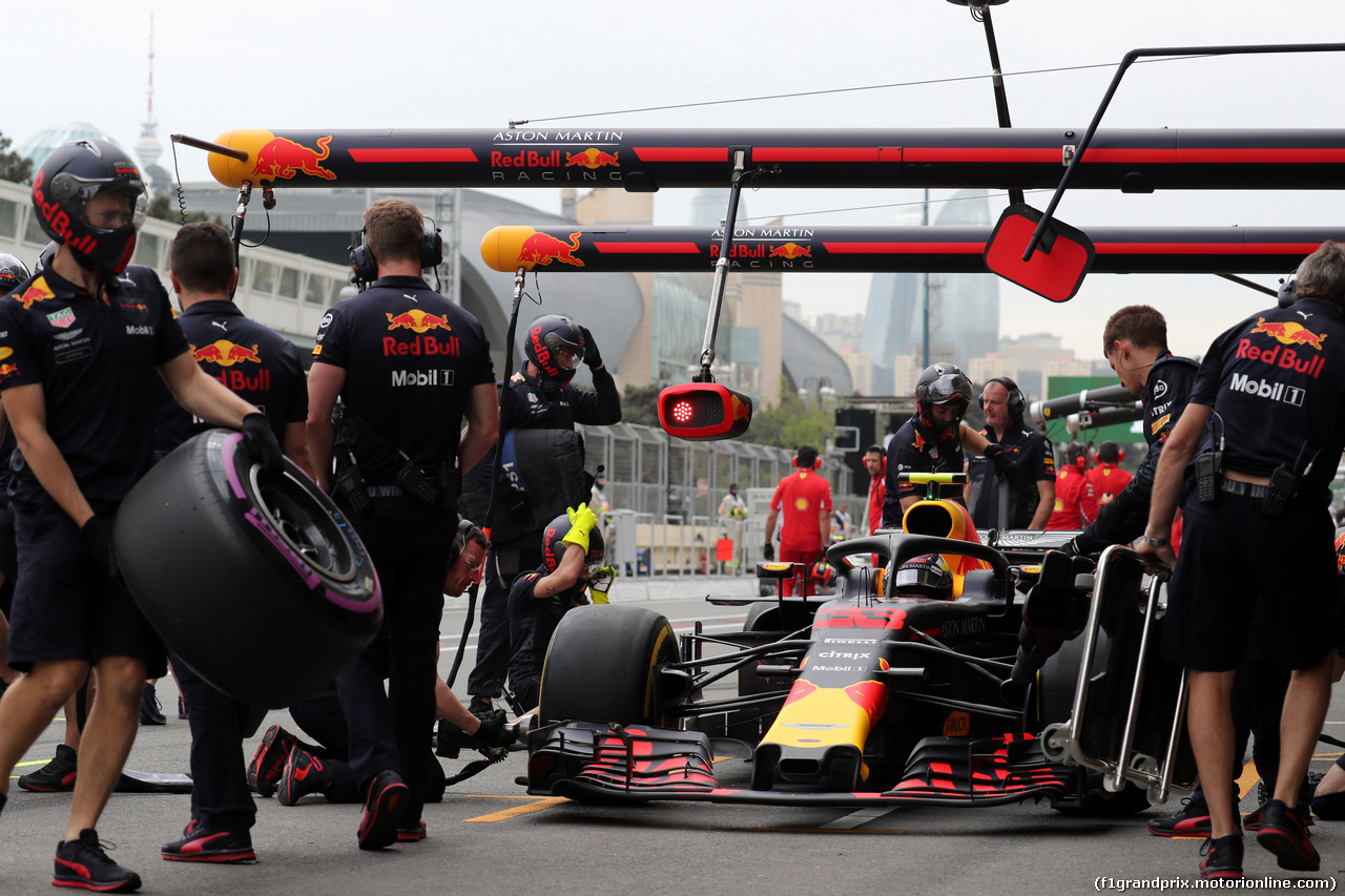 GP AZERBAIJAN, 28.04.2018 - Prove Libere 3, Max Verstappen (NED) Red Bull Racing RB14