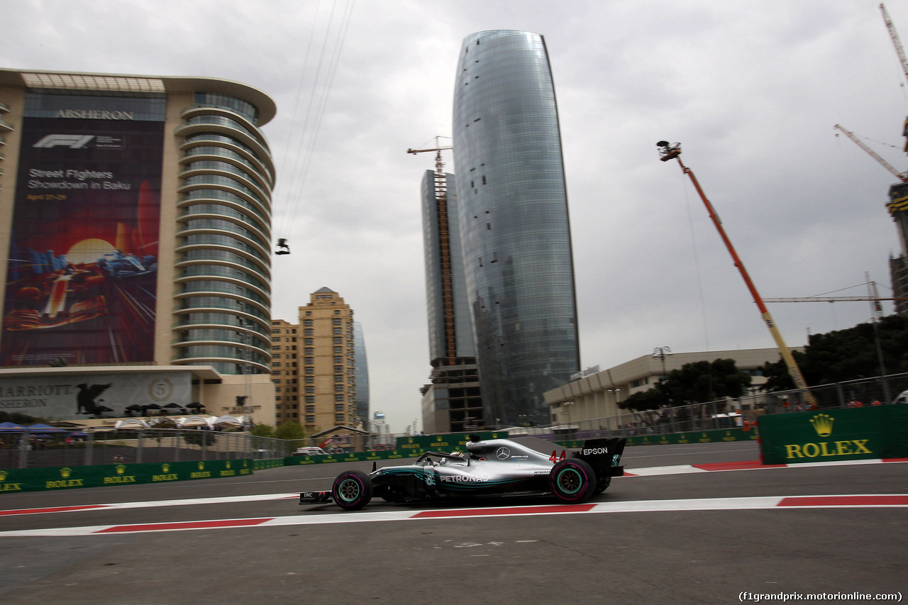 GP AZERBAIJAN, 28.04.2018 - Prove Libere 3, Lewis Hamilton (GBR) Mercedes AMG F1 W09