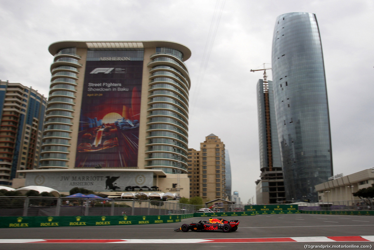 GP AZERBAIJAN, 28.04.2018 - Prove Libere 3, Max Verstappen (NED) Red Bull Racing RB14