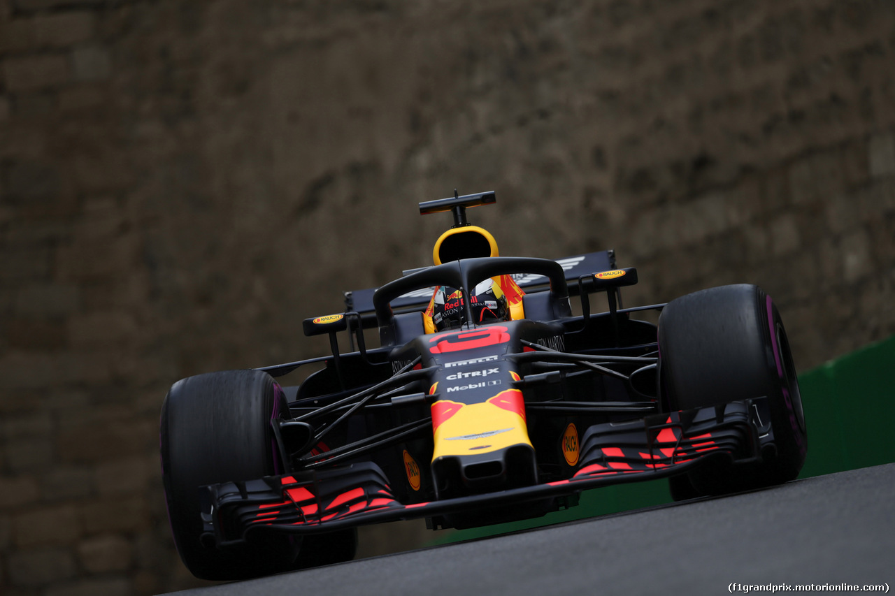 GP AZERBAIJAN, 28.04.2018 - Prove Libere 3, Daniel Ricciardo (AUS) Red Bull Racing RB14