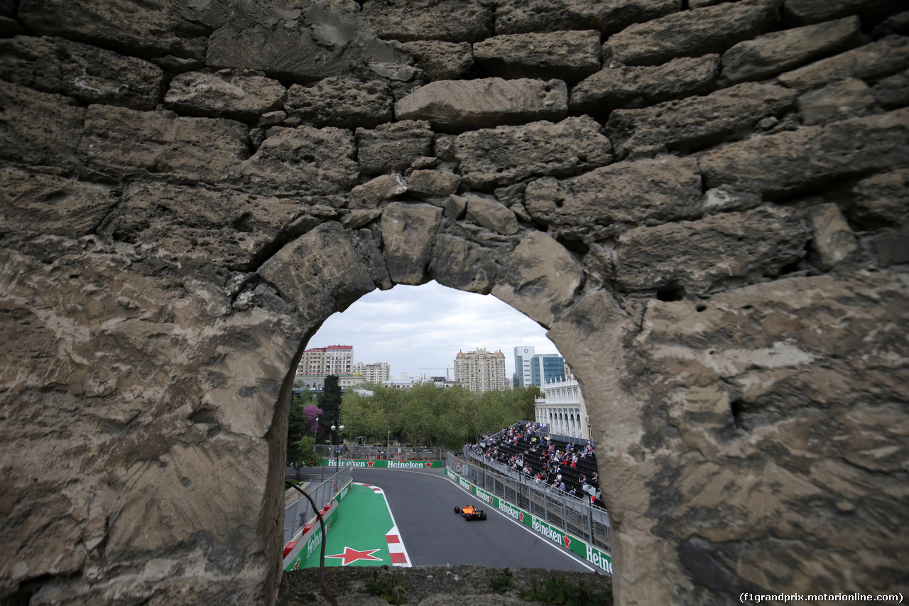 GP AZERBAIJAN, 28.04.2018 - Prove Libere 3, Stoffel Vandoorne (BEL) McLaren MCL33