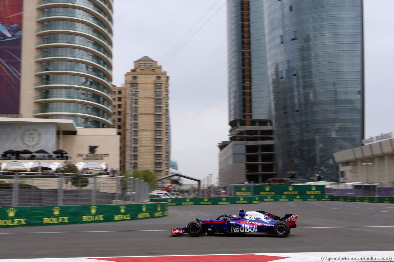 GP AZERBAIJAN, 28.04.2018 - Prove Libere 3, Pierre Gasly (FRA) Scuderia Toro Rosso STR13
