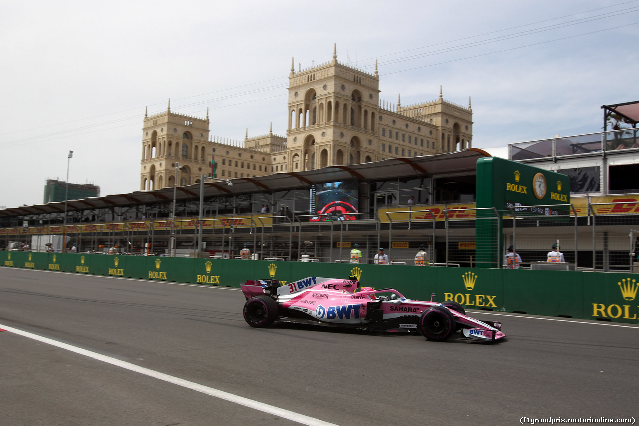 GP AZERBAIJAN, 27.04.2018 - Prove Libere 1, Esteban Ocon (FRA) Sahara Force India F1 VJM11