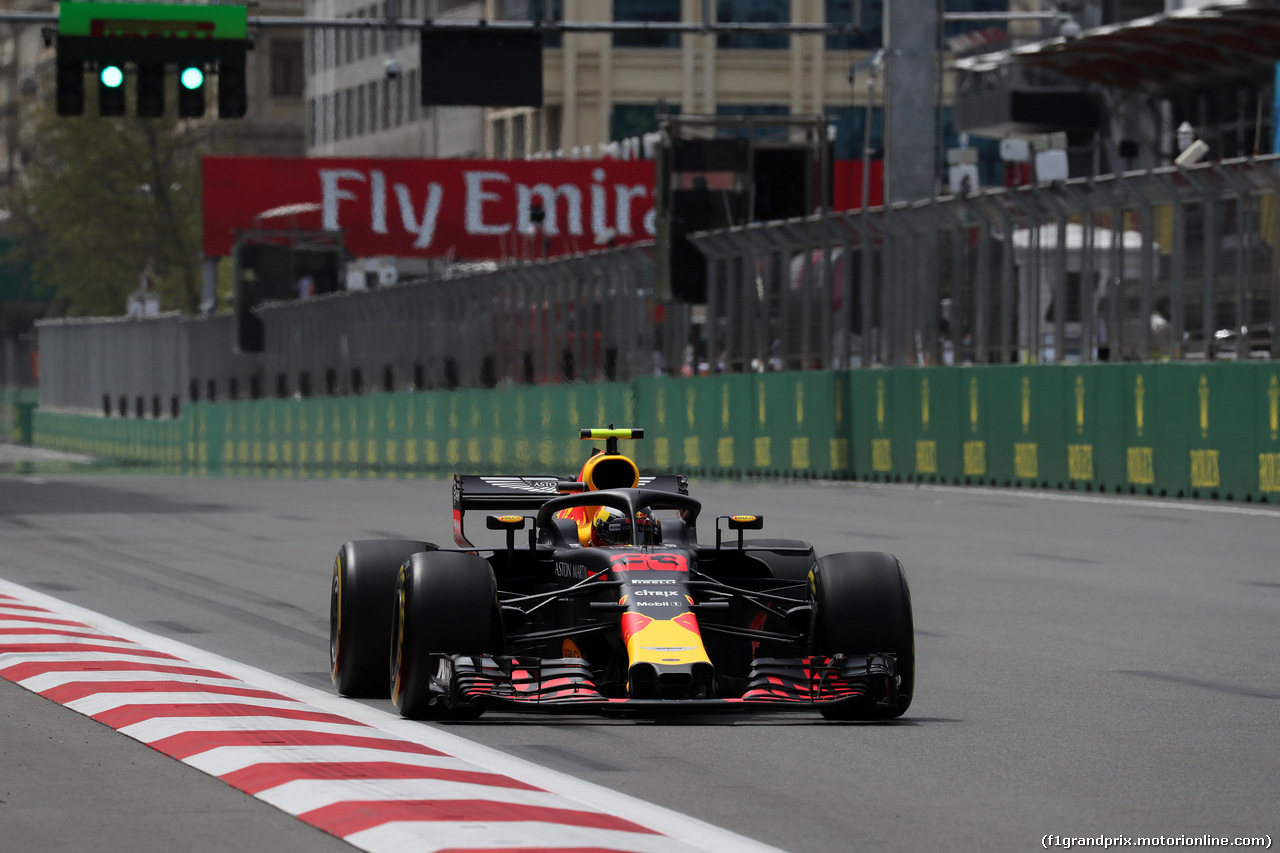 GP AZERBAIJAN, 27.04.2018 - Prove Libere 1, Max Verstappen (NED) Red Bull Racing RB14