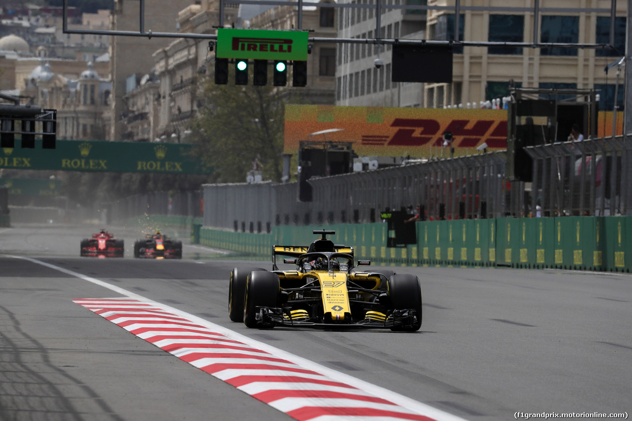 GP AZERBAIJAN, 27.04.2018 - Prove Libere 1, Nico Hulkenberg (GER) Renault Sport F1 Team RS18