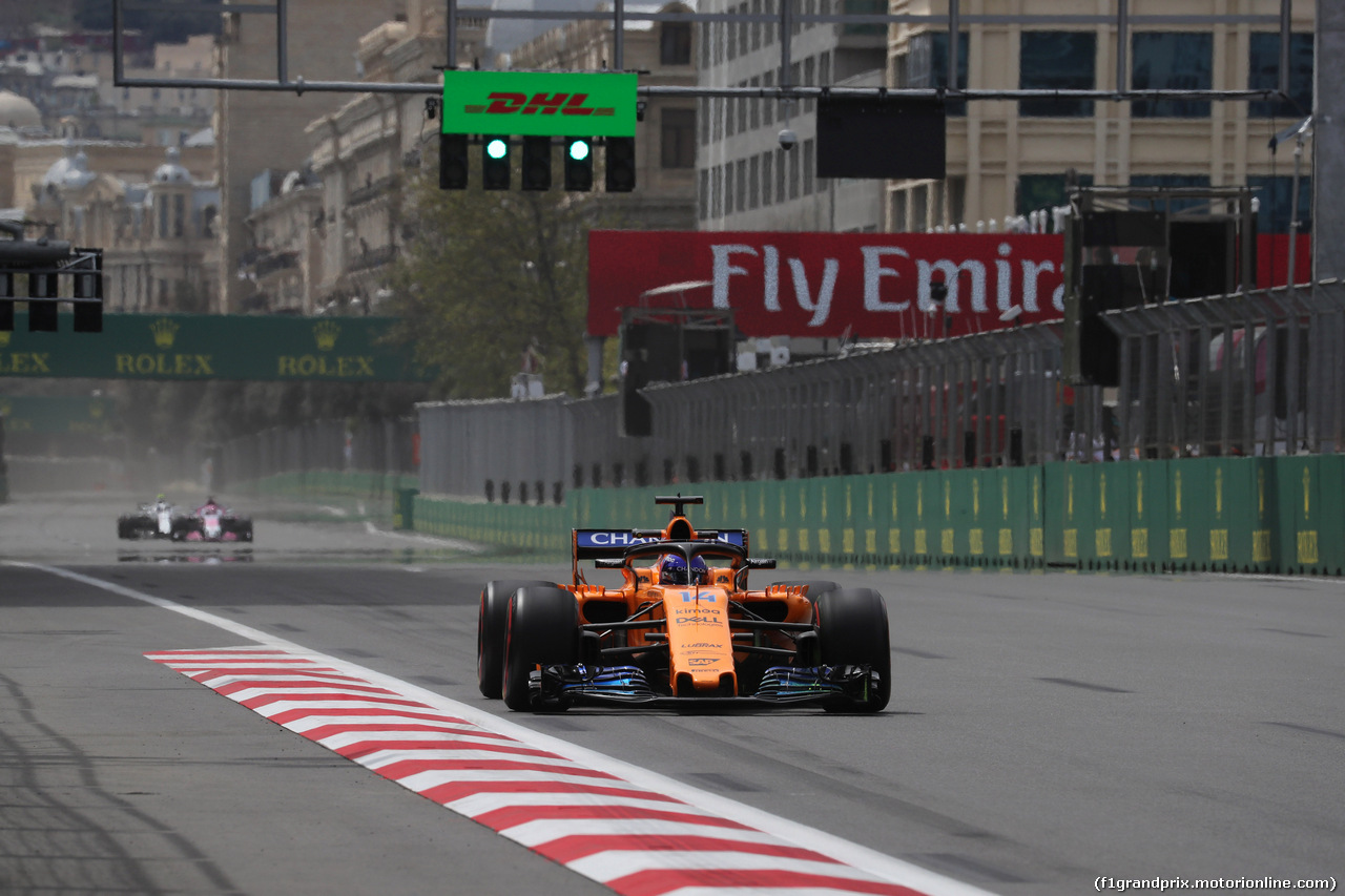 GP AZERBAIJAN, 27.04.2018 - Prove Libere 1, Fernando Alonso (ESP) McLaren MCL33