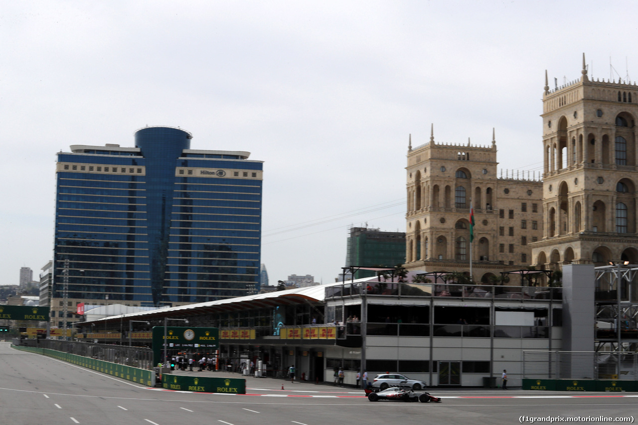 GP AZERBAIJAN, 27.04.2018 - Prove Libere 1, Romain Grosjean (FRA) Haas F1 Team VF-18