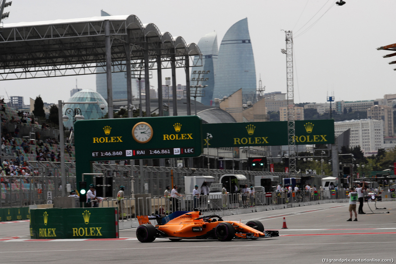 GP AZERBAIJAN, 27.04.2018 - Prove Libere 1, Fernando Alonso (ESP) McLaren MCL33