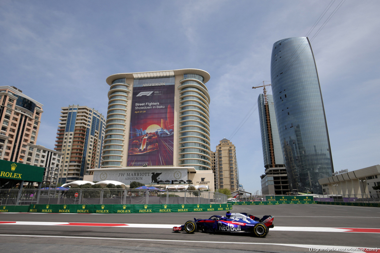 GP AZERBAIJAN, 27.04.2018 - Prove Libere 1, Pierre Gasly (FRA) Scuderia Toro Rosso STR13