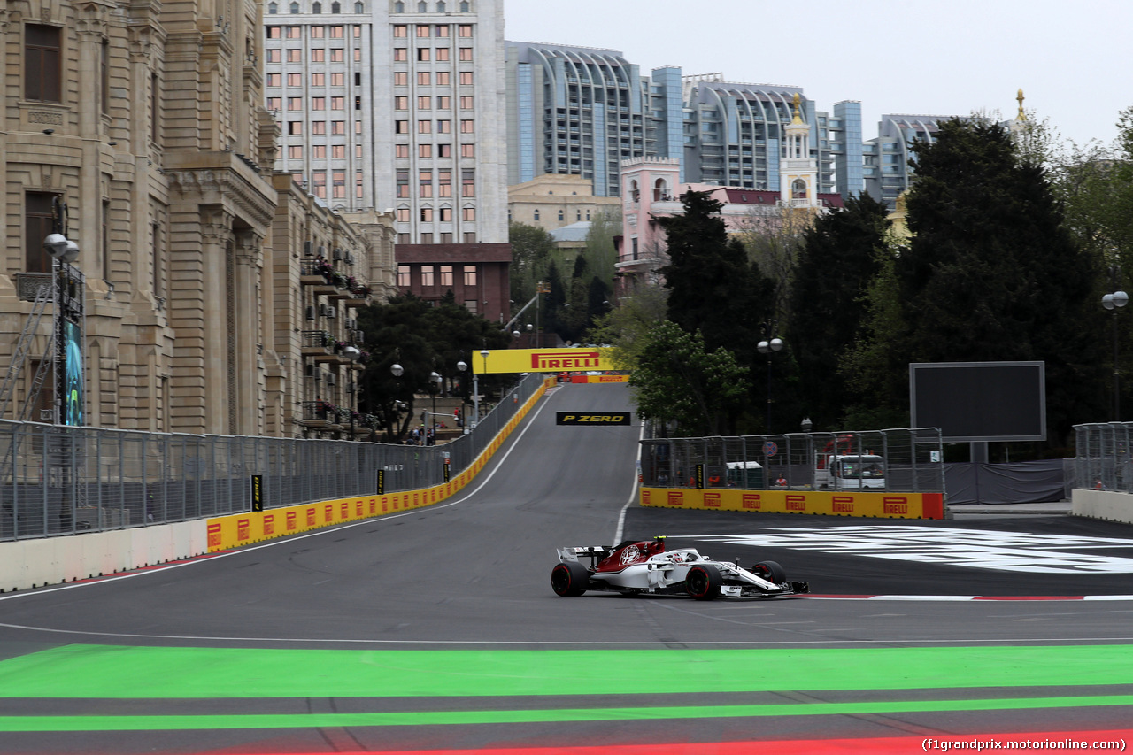 GP AZERBAIJAN, 27.04.2018 - Prove Libere 2, Charles Leclerc (MON) Sauber C37