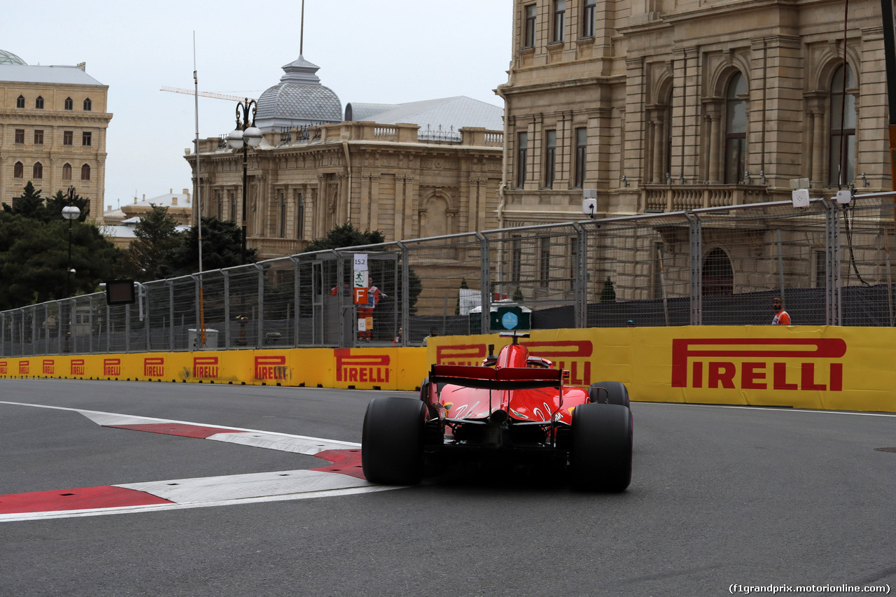 GP AZERBAIJAN, 27.04.2018 - Prove Libere 2, Sebastian Vettel (GER) Ferrari SF71H