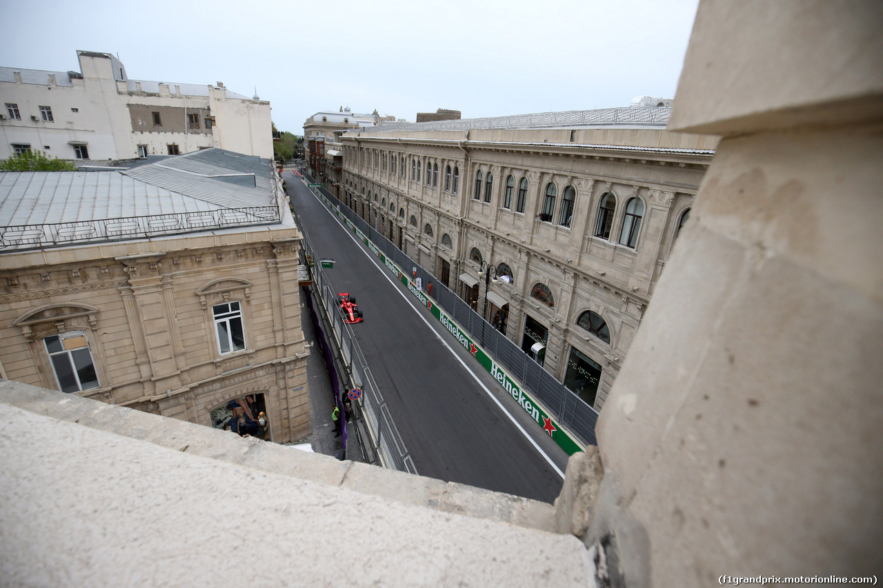 GP AZERBAIJAN, 27.04.2018 - Prove Libere 2, Sebastian Vettel (GER) Ferrari SF71H