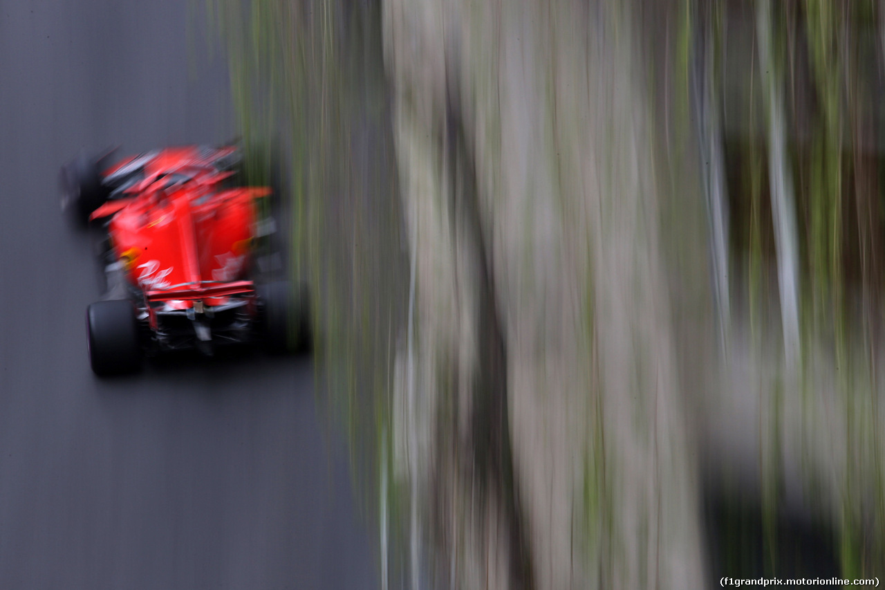 GP AZERBAIJAN, 27.04.2018 - Prove Libere 2, Sebastian Vettel (GER) Ferrari SF71H