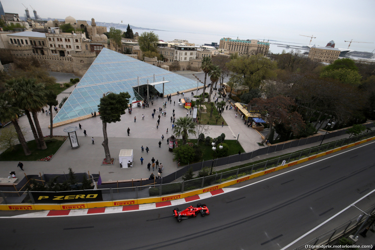 GP AZERBAIJAN, 27.04.2018 - Prove Libere 2, Sebastian Vettel (GER) Ferrari SF71H