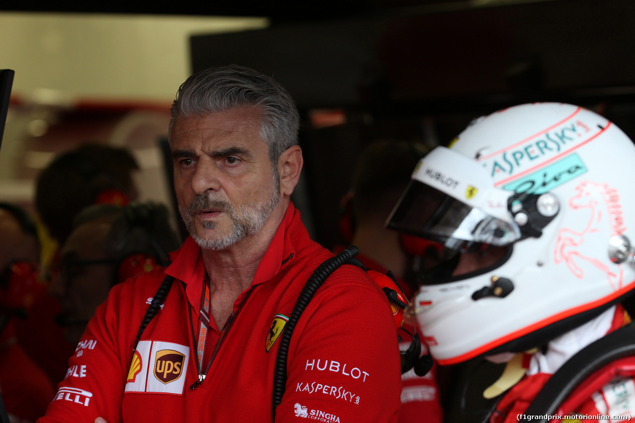 GP AZERBAIJAN, 27.04.2018 - Prove Libere 2, Maurizio Arrivabene (ITA) Ferrari Team Principal e Sebastian Vettel (GER) Ferrari SF71H