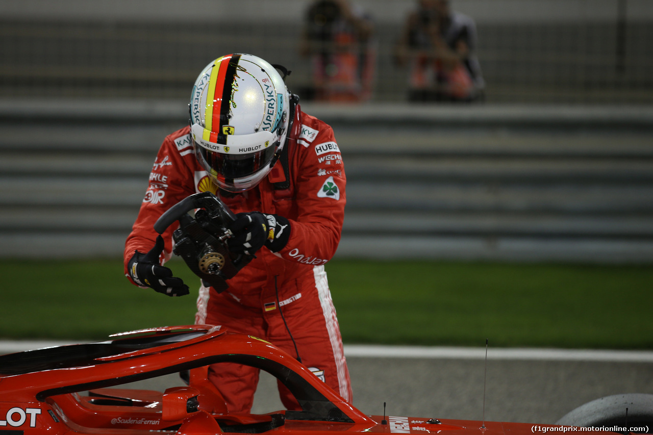 GP BAHRAIN, 07.04.2018 -  Qualifiche, Sebastian Vettel (GER) Ferrari SF71H pole position
