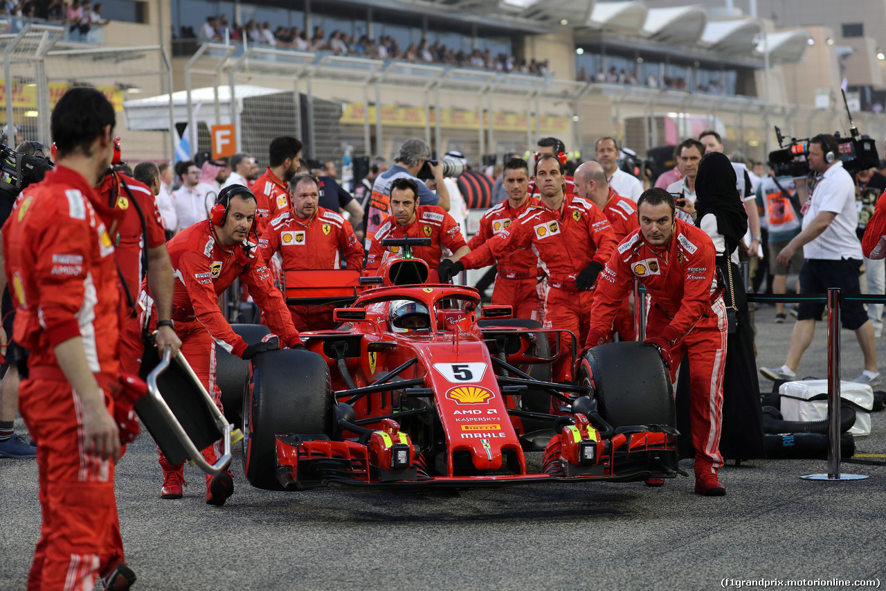 GP BAHRAIN, 08.04.2018 - Gara, Sebastian Vettel (GER) Ferrari SF71H