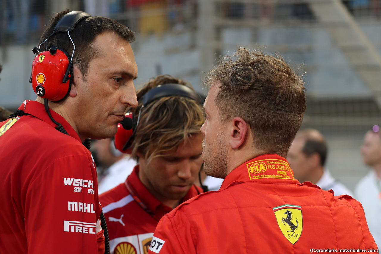 GP BAHRAIN, 08.04.2018 - Gara, Riccardo Adami (ITA) Ferrari Gara Engineer, Antti Kontsas (FIN) Sebastian Vettel Personal Trainer e Sebastian Vettel (GER) Ferrari SF71H