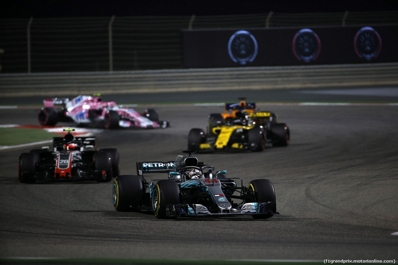 GP BAHRAIN, 08.04.2018 - Gara, Lewis Hamilton (GBR) Mercedes AMG F1 W09