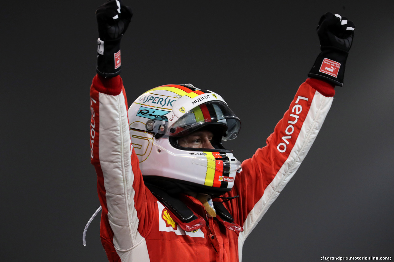 GP BAHRAIN, 08.04.2018 - Gara, Sebastian Vettel (GER) Ferrari SF71H vincitore