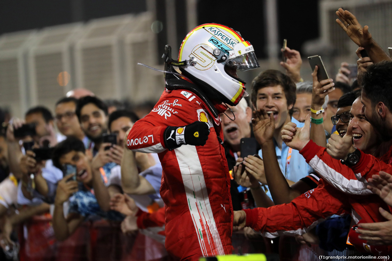 GP BAHRAIN, 08.04.2018 - Gara, Sebastian Vettel (GER) Ferrari SF71H vincitore