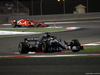 GP BAHRAIN, 08.04.2018 - Gara, Lewis Hamilton (GBR) Mercedes AMG F1 W09 davanti a Sebastian Vettel (GER) Ferrari SF71H