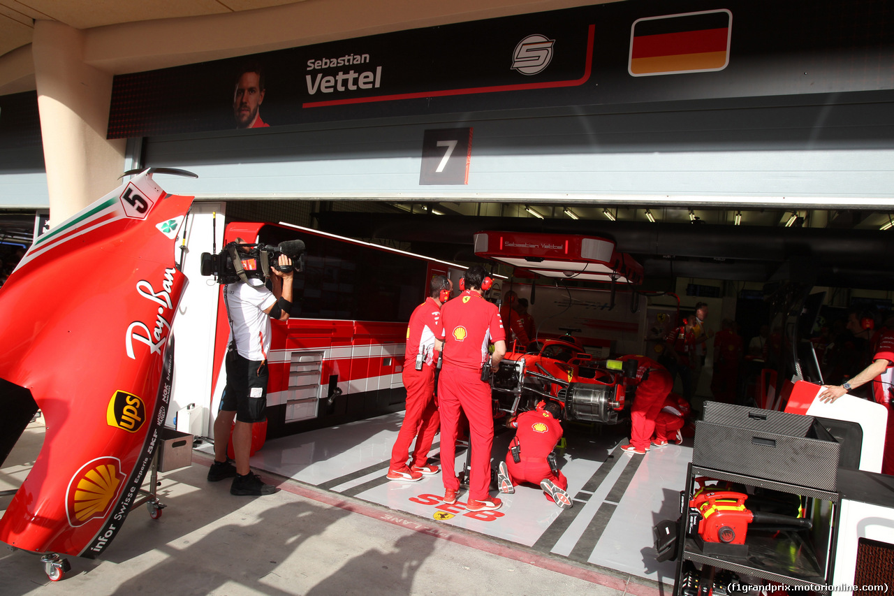 GP BAHRAIN, 07.04.2018 -  Prove Libere 3, Sebastian Vettel (GER) Ferrari SF71H