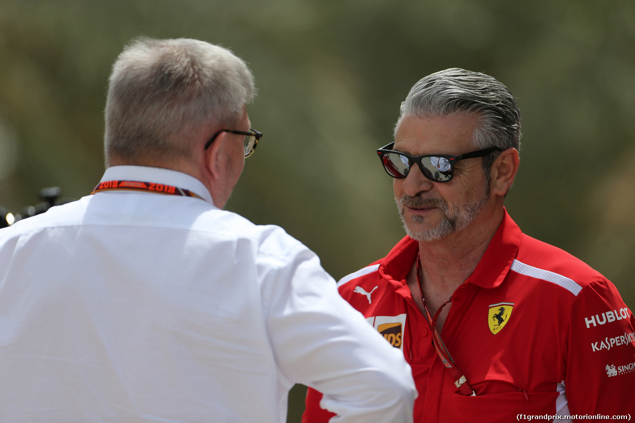 GP BAHRAIN, 07.04.2018 -  Prove Libere 3, Ross Brawn (GBR) Formula One Managing Director of Motorsports e Maurizio Arrivabene (ITA) Ferrari Team Principal