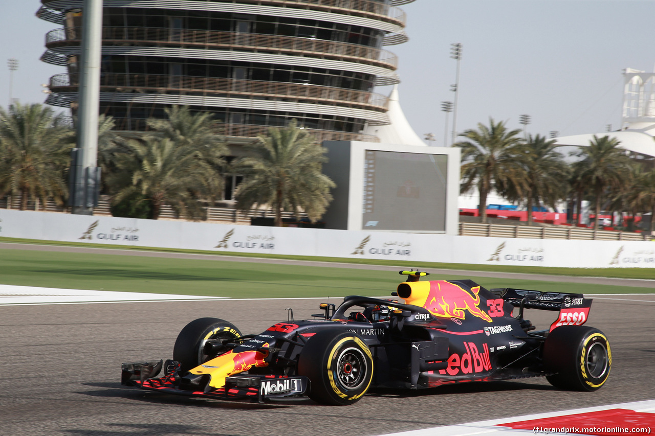 GP BAHRAIN, 07.04.2018 -  Prove Libere 3, Max Verstappen (NED) Red Bull Racing RB14