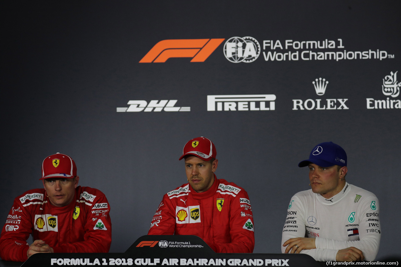 GP BAHRAIN, 07.04.2018 -  Qualifiche, Conferenza Stampa, Kimi Raikkonen (FIN) Ferrari SF71H, Sebastian Vettel (GER) Ferrari SF71H e Valtteri Bottas (FIN) Mercedes AMG F1 W09