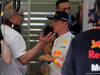 GP BAHRAIN, 07.04.2018 -  Free Practice 3, Helmut Marko (AUT), Red Bull Racing, Red Bull Advisor e Max Verstappen (NED) Red Bull Racing RB14