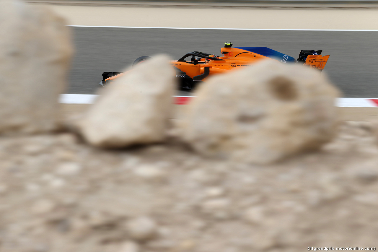 GP BAHRAIN, 06.04.2018 - Prove Libere 1, Stoffel Vandoorne (BEL) McLaren MCL33