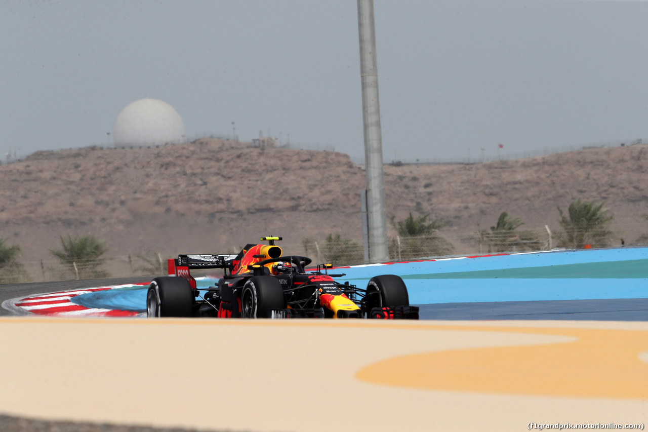 GP BAHRAIN, 06.04.2018 - Prove Libere 1, Max Verstappen (NED) Red Bull Racing RB14