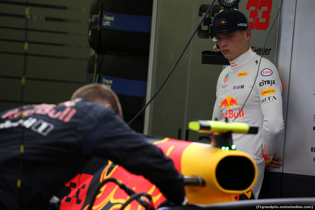 GP BAHRAIN, 06.04.2018 - Prove Libere 2, Max Verstappen (NED) Red Bull Racing RB14