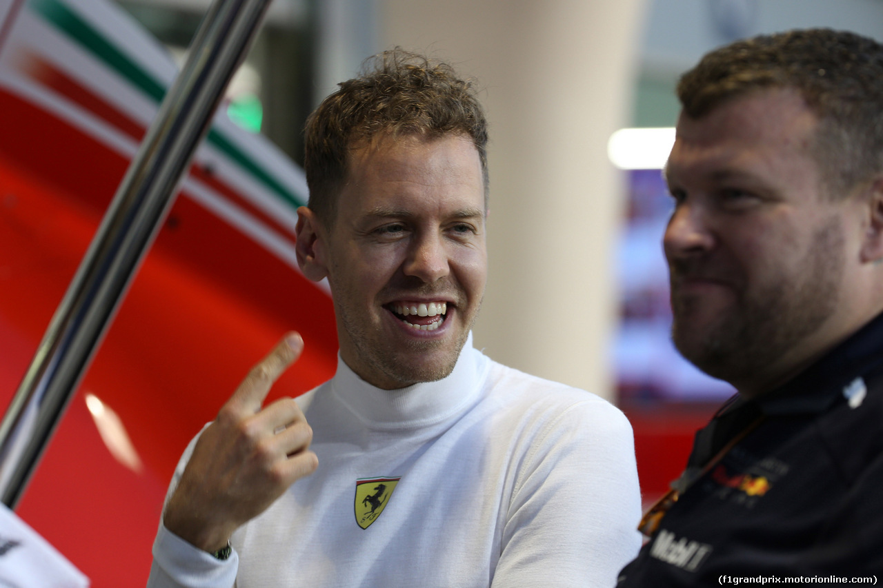 GP BAHRAIN, 06.04.2018 - Prove Libere 2, Sebastian Vettel (GER) Ferrari SF71H