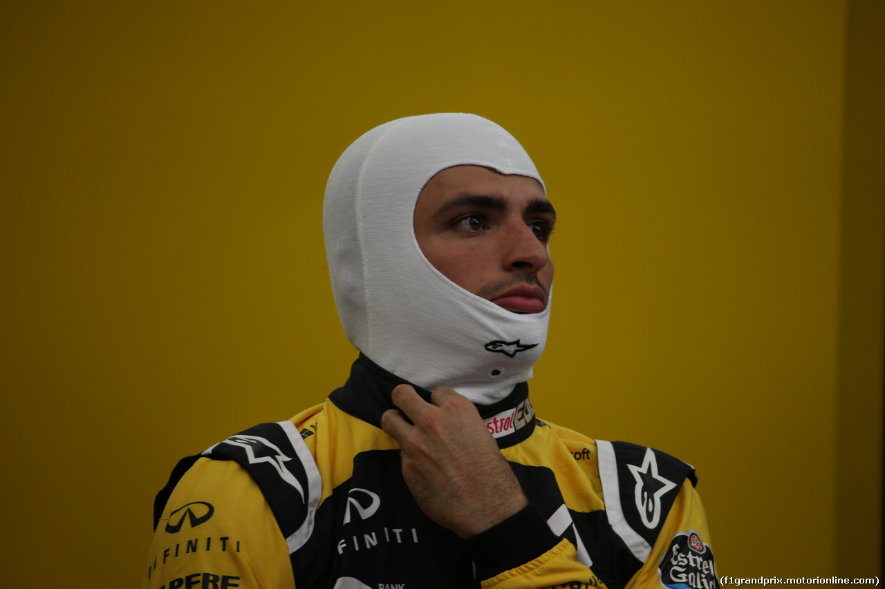 GP BAHRAIN, 06.04.2018 - Prove Libere 2, Carlos Sainz Jr (ESP) Renault Sport F1 Team RS18