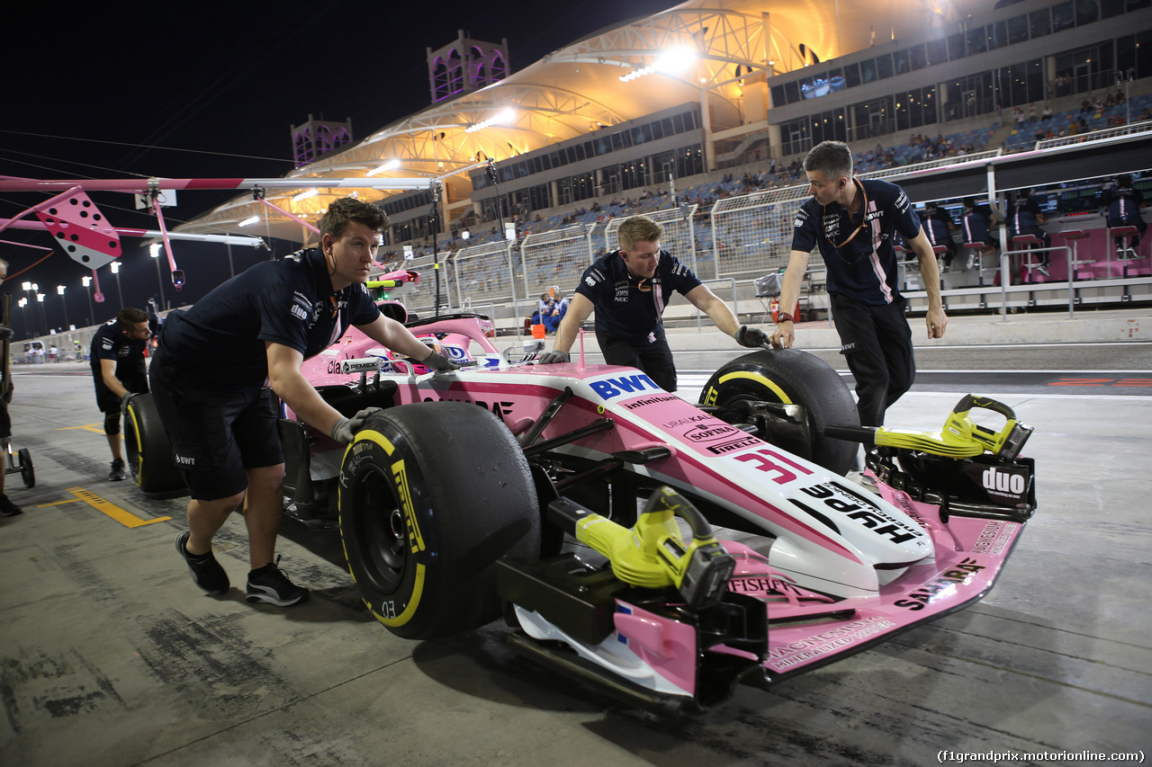 GP BAHRAIN, 06.04.2018 - Prove Libere 2, Esteban Ocon (FRA) Sahara Force India F1 VJM11