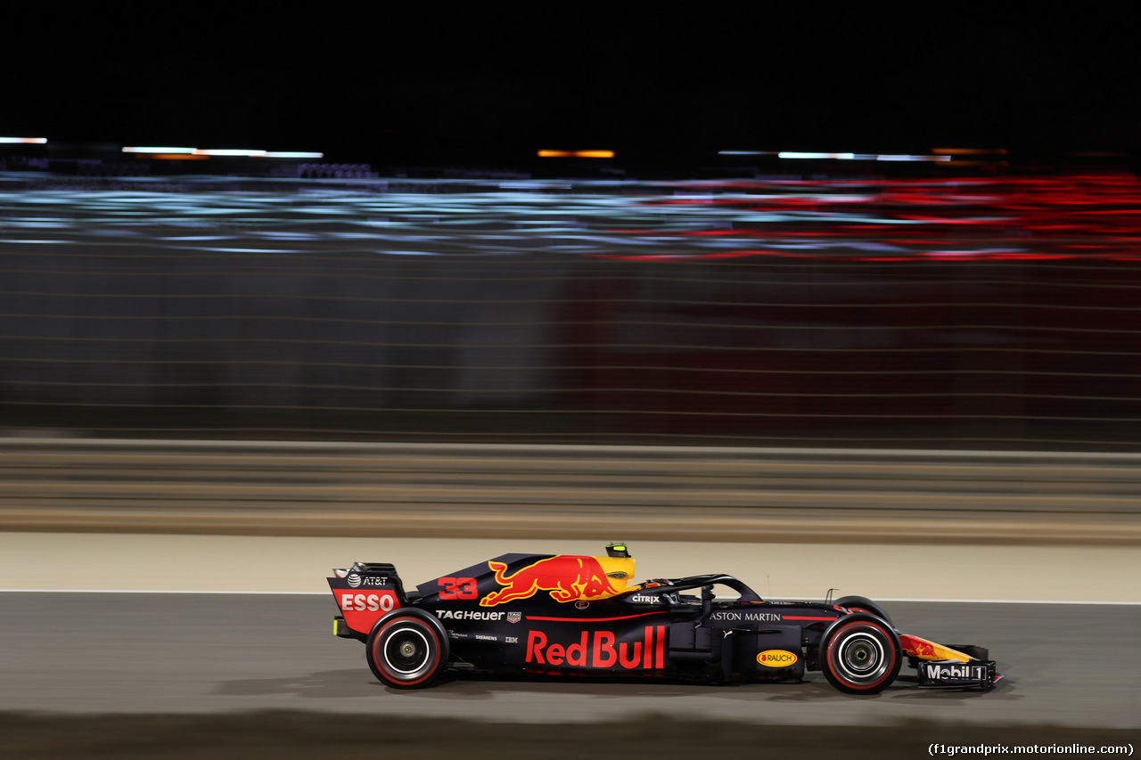 GP BAHRAIN, 06.04.2018 - Prove Libere 2, Max Verstappen (NED) Red Bull Racing RB14