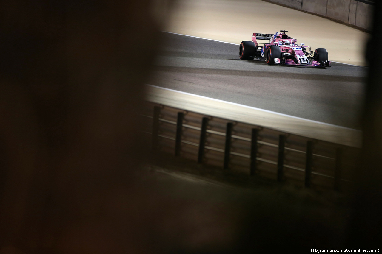 GP BAHRAIN, 06.04.2018 - Prove Libere 2, Sergio Perez (MEX) Sahara Force India F1 VJM011