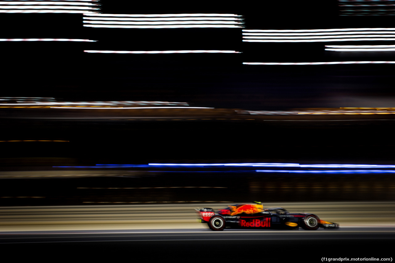 GP BAHRAIN, 06.04.2018 - Prove Libere 2, Max Verstappen (NED) Red Bull Racing RB14