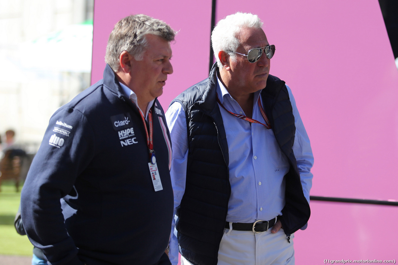 GP BELGIO, 26.08.2018 - Otmar Szafnauer (USA) Racing Point Force India F1 Chief Operating Officer e Lawrence Stroll (CAN) Racing Point Force India F1 Team Investor